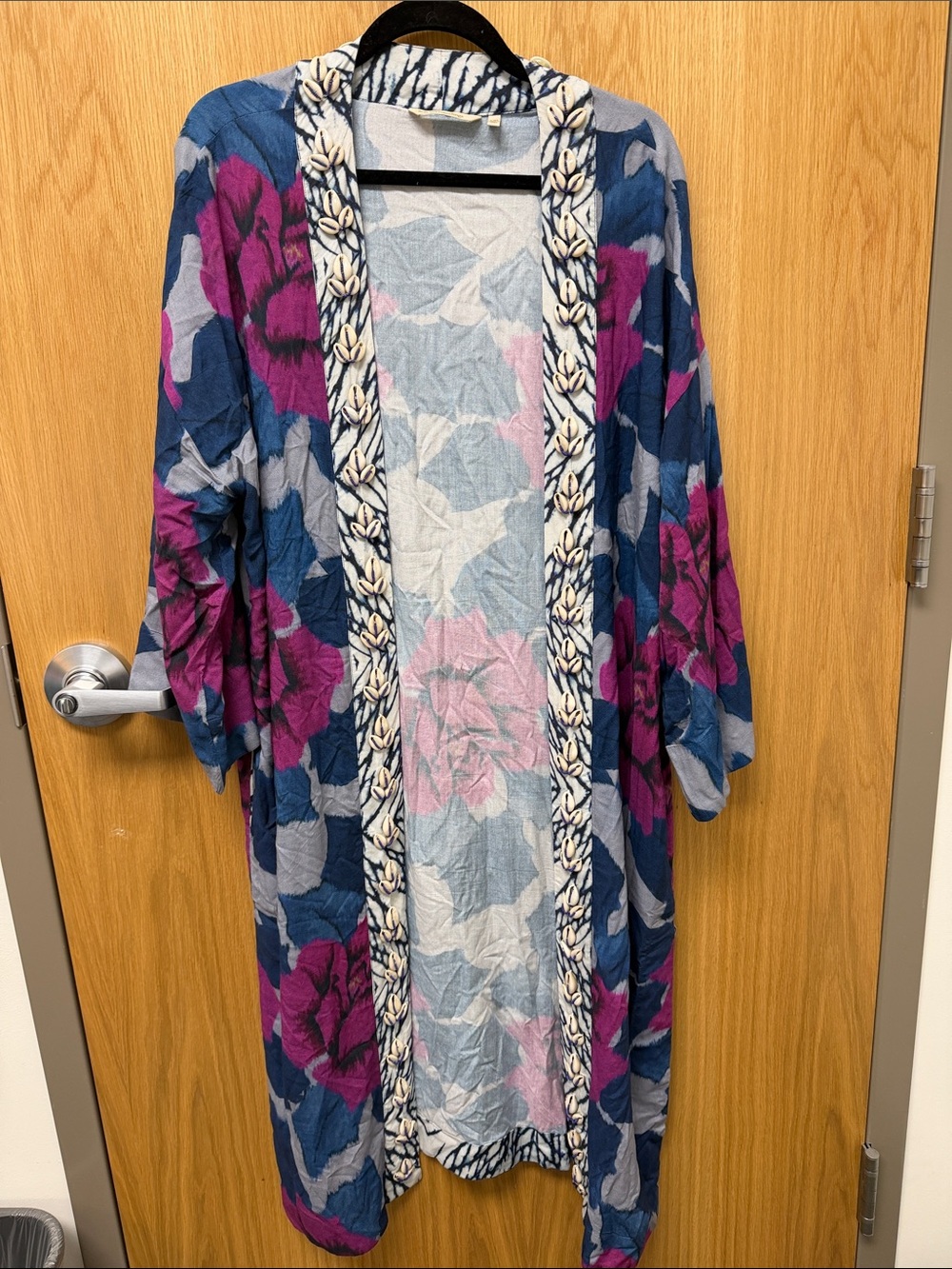 Soft Surroundings Blue and Magenta Floral Print Kimono Duster with Shell Details